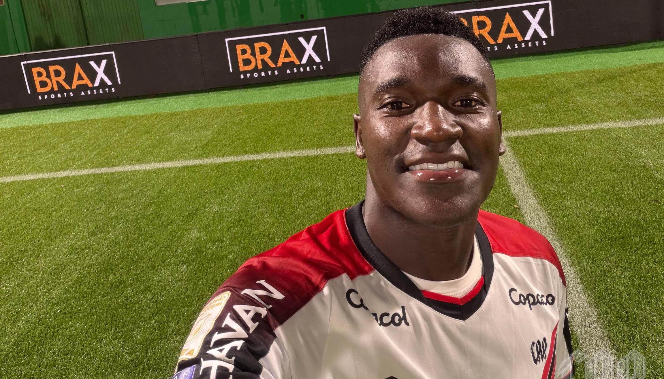 Kevin Viveros, delantero colombiano de Athletico Paranaense.