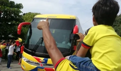 Aficionados despidieron a la Selección Colombia. 