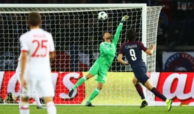 Acción del partido entre el PSG y Bayern. 