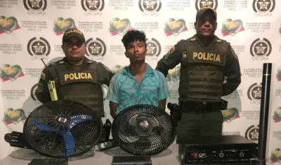  Jefry Paul Valega Espinosa, según la Policía, había sustraído elementos de la parroquia Nuestra Señora del Carmen.