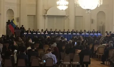 El Tribunal Supremo nombrado por el Parlamento venezolano, de mayoría opositora, se instaló este viernes en la Organización de los Estados Americanos (OEA).