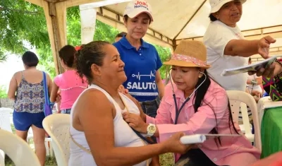 La jornada de Salud, Amor y Paz en Los Cocos estuvo concurrida.
