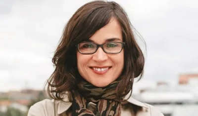 La escritora Carolina Sanín.