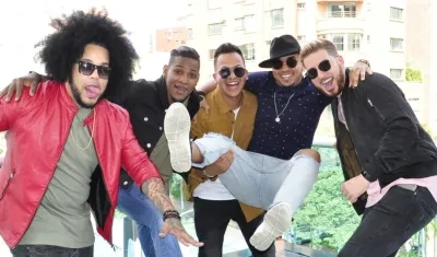 Integrantes del grupo Extra.