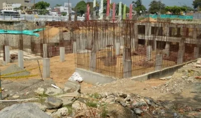 Así dejaron los contratistas las obras de los Juegos Nacionales en Ibagué.