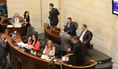 Plenaria del Senado durante la aprobación del presupuesto.
