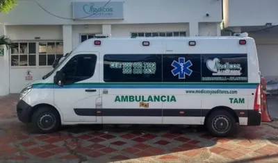 Ambulancia de Médicos y Auditores a la que le hurtaron los equipos.