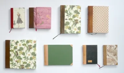 Libros de elaboración artesanal.