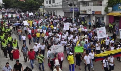 Tenderos protestaron por su situación, no solo son impuestos, también es la inseguridad que enfrentan a diario.