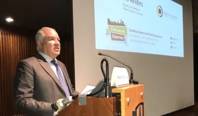 Edgardo Maya Villazón, Contralor General de la República.