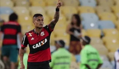 Everton celebrando el gol del triunfo. 