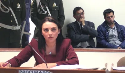 Martha Cristina Pineda, exprocuradora judicial II y esposa de Leonidas Bustos.