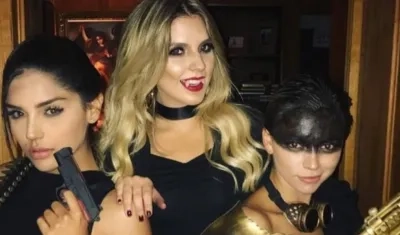 Laura González, señorita Colombia 2017 junto a dos amigas.