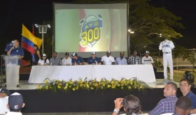 Presentación de la Copa Average 300. 