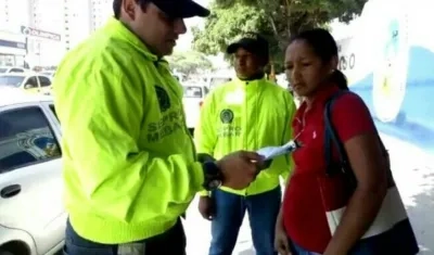 Momento en el que es capturada Hileana Patricia Henríquez Olmos.