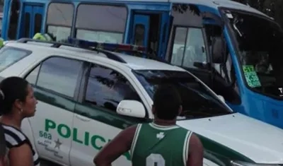 Una patrulla de la Policía trasladó al menor a un centro asistencial, pero llegó sin signos vitales.