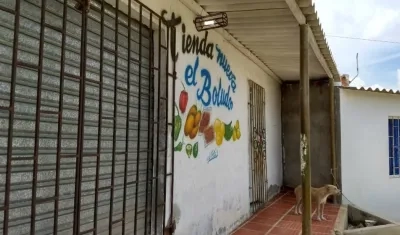 El tendero fue baleado en su propio negocio.
