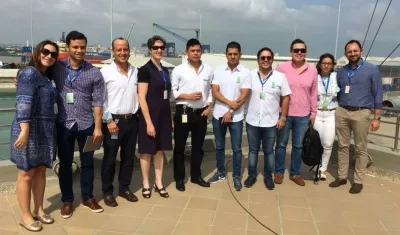 Embajadora australiana durante su visita al Puerto Coremar.