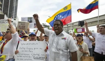 Exigen al Parlamento Europeo que se sumen a las sanciones.