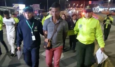 Momento en el que capturan a alias "Cholo".