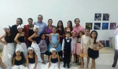 Coordinadores y participantes en el reciente concierto.