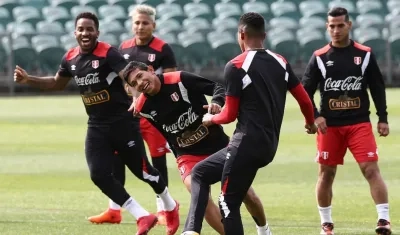 Jugadores de Perú en un entrenamiento. 