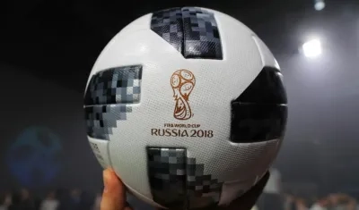 El Telstar 18, el balón oficial del Mundial de Rusia 2018.