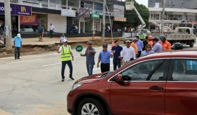 El Alcalde Char durante la apertura de la calle 76 con carrera 48.