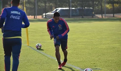 Carlos Bacca en una sesión de entrenamiento de la Selección Colombia.