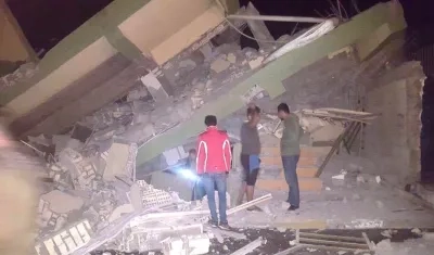 Destrozo causados por el terremoto.