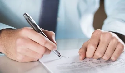 Contratos de prestación de servicios que estén vencidos no pueden ser renovados.