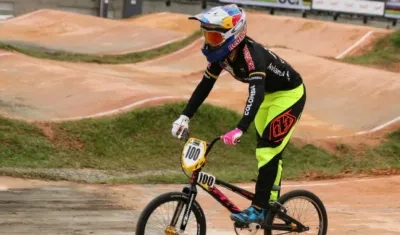 Mariana Pajón, polito de BMX colombiana. 