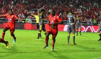 América aspira a meterse entre los ocho clasificados. 