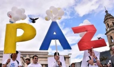 Rodrigo Londoño dice que "Vientos de temporal soplan sobre el proceso de paz".