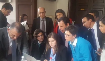 Los congresistas de la Comisión Primera de Senado.