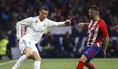Cristiano no pudo superar a la defensa del Atlético.