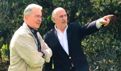 Esta vez, los expresidentes se unen para escoger un candidato a la Presidencia y a la Vicepresidencia.