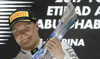 Valtteri Bottas, ganador de la última carrera del año de la Fórmula Uno.