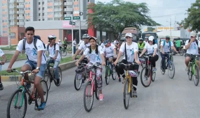 Aspecto de la nutrida ciclo ruta del sábado en Soledad.
