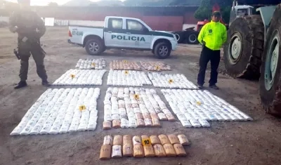 La Policía Antinarcóticos logró ubicar en un parqueadero de Santa Marta 413 kilos de cocaína