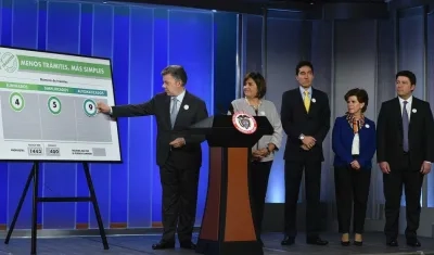 Un exitoso balance presentó el Presidente Juan Manuel Santos de los primeros resultados de la campaña “Menos trámites, más simples”, que beneficia a los empresarios del país.