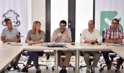 Los secretarios de Gobierno, Espacio Público, Salud y Tránsito durante el lanzamiento del plan de Navidad.