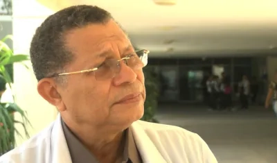 Agustin Guerrero, toxicólogo que atiende a la menor.