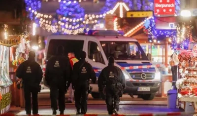 Mercado donde encontraron y detonaron el paquete sospechoso.
