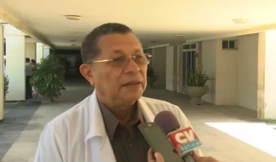 El toxicólogo Agustín Guerrero hace un llamado a los padres de familia a la prevención para que los niños no estén en contacto con la pólvora.