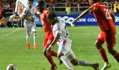 Junior y América empataron sin goles en el duelo de ida. 