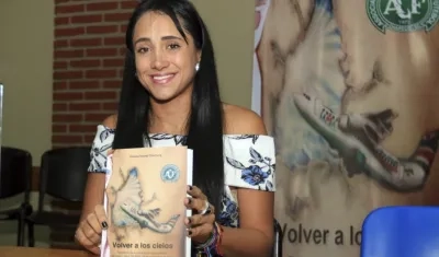 Ximena Suárez, azafata sobreviviente del avión en el que viajaba Chapecoense.