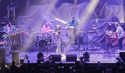 Bomba Estéreo en concierto.