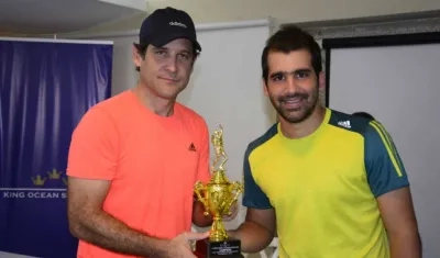 El tenista Alex Lamas, campeón segunda categoría varones.