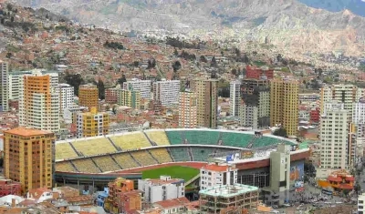 Estadio Hernando Siles de la Paz. 